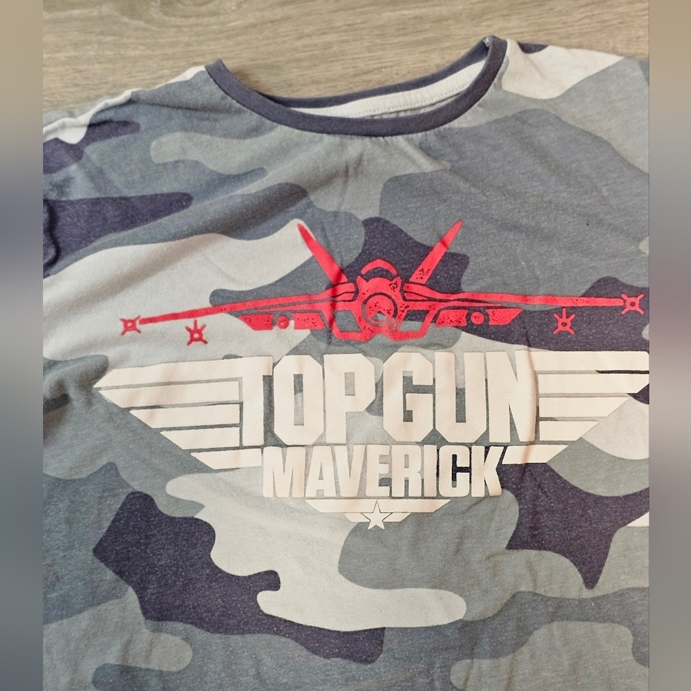 Top Gun - Picture 2 of 3